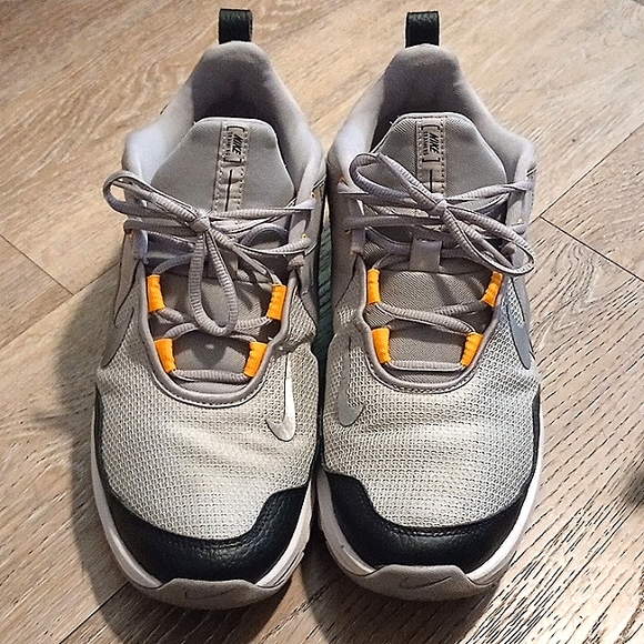 Shoes - Picture 3 of 5